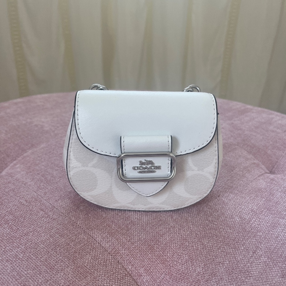 Coach leather heart shaped crossbody nwot